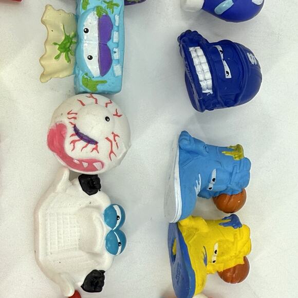 50 PIECES ZURU SMASHERS? COLLECTIBLES MIXED LOT - Picture 3 of 16